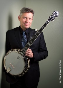 Eric Gibson with his Deering Tenbrooks Legacy Banjo