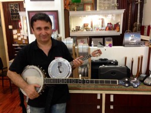 The Turkish Banjo Cumbus