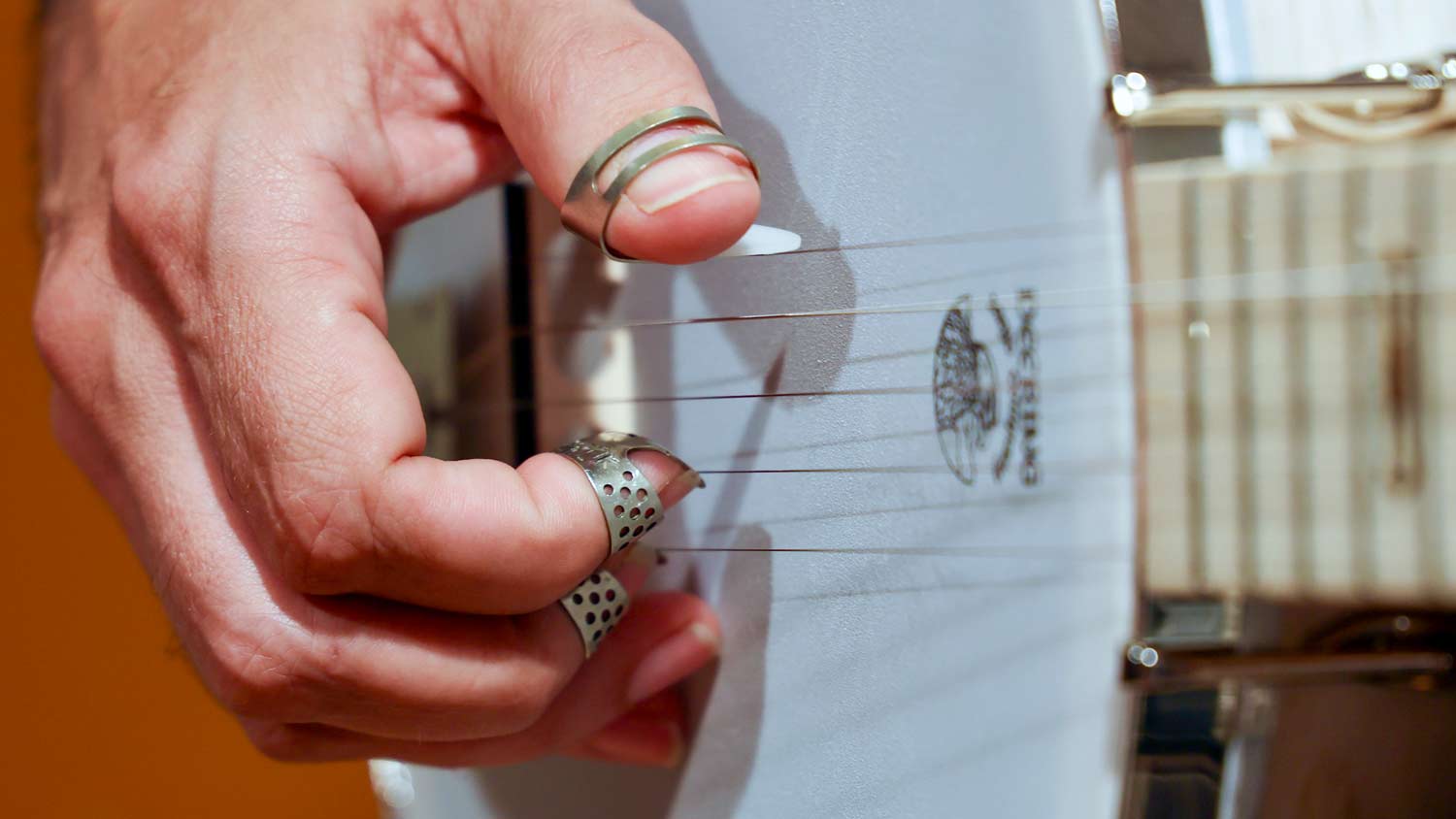 Proper way to wear finger picks : The Steel Guitar Forum